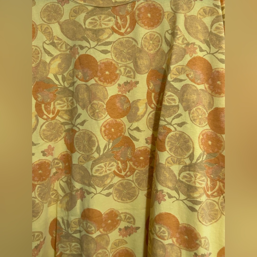 We The Free Yellow Citrus Print Short Sleeve Tee XL NWT - Picture 5 of 11